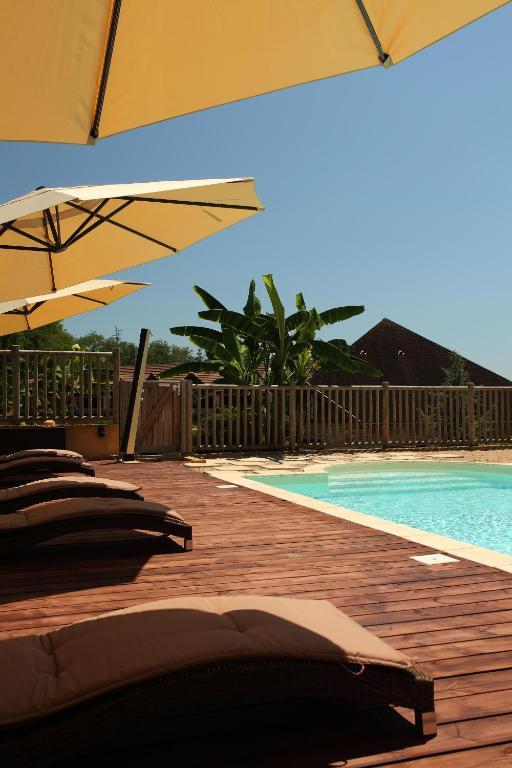 Hotel Le Clos Roussillon Pres De Sarlat Витрак Номер фото